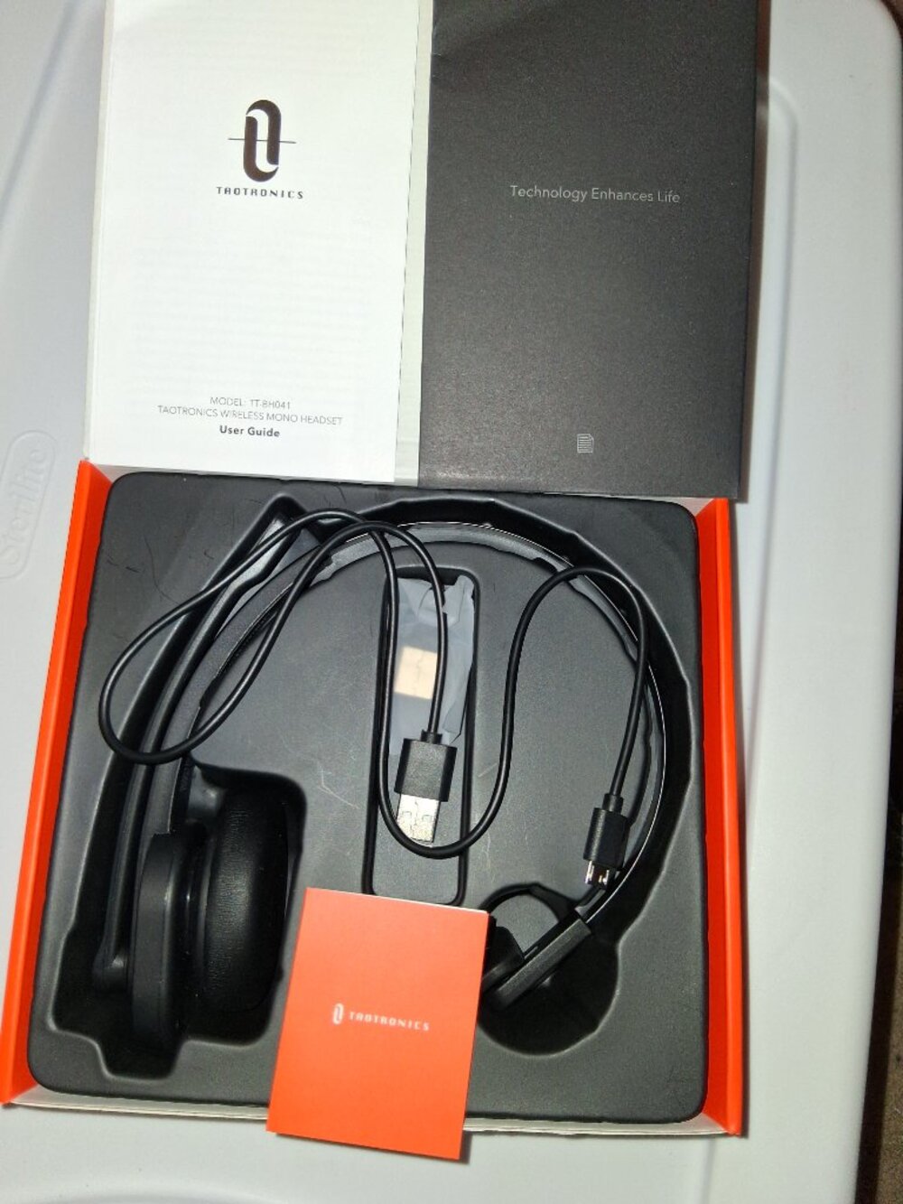 Wireless Mono Headphones